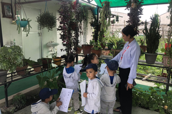 Nature-Based Learning EuroJunior & PlayGroup Enjoy a Garden Field Trip